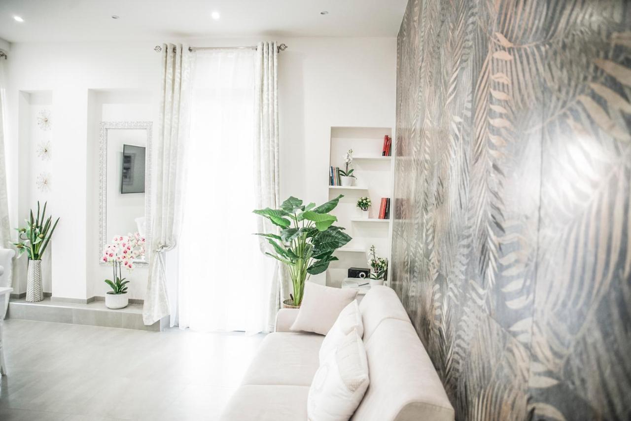 New Moon Luxury Apartment Lido di Ostia Esterno foto